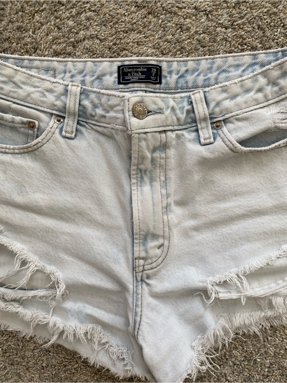 Abercrombie& Fitch Light Wash Annie High Rise Denim Shorts 29/8 - Picture 2 of 6